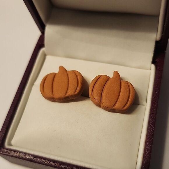 Pumpkin Stud Earrings Halloween Fall Orange Spooky Season Womens Girls Jewelry - Picture 2 of 4